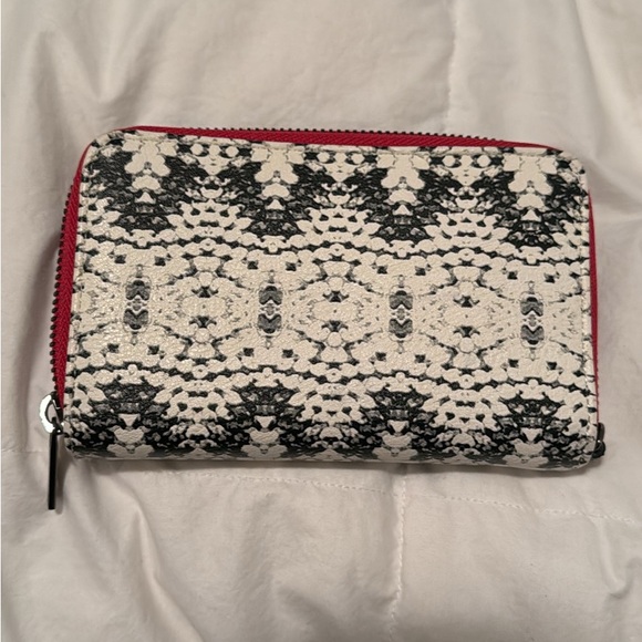 Armani Exchange Wallet - Picture 3 of 4